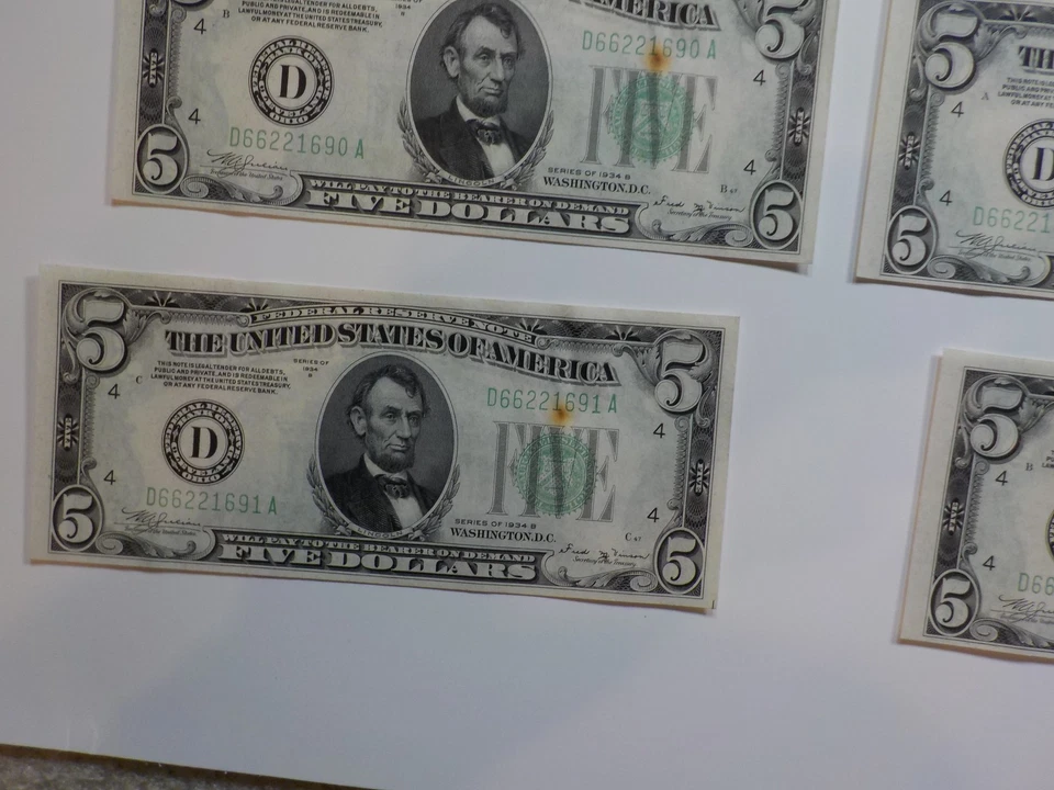10 Five Dollar Bills Consecutive Serial Numbers 1934 Lot Paper Money Currency  - Image 4 of 4