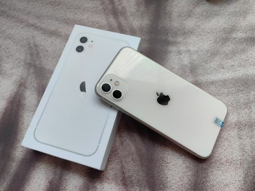 Apple iPhone 11 - 64 GB/128GB/256GB - multi color (Unlocked) - Afbeelding 4 van 15