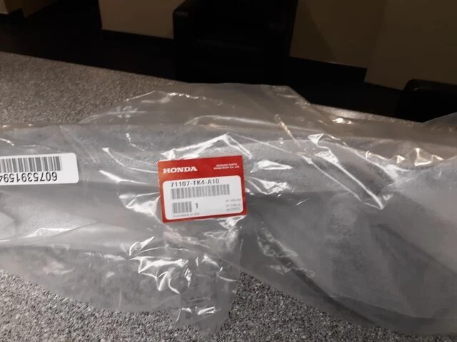 Genuine Acura OEM Part Mesh L In (Lower) TL 2012 2013 2014 71107-TK4-A10 Foto 2 de 4