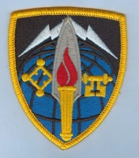 NEW ISSUE SSI:  706th MILITARY INTELLIGENCE GROUP SHOULDER PATCH ... MINT!