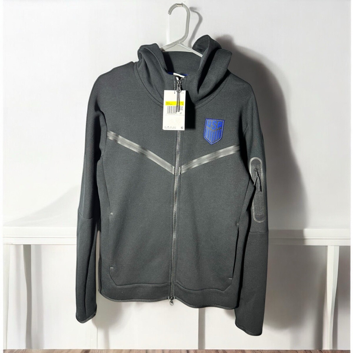 Size S - Nike Sportswear Tech Fleece Full Zip Hoodie Team USA