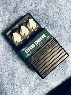 Arion SCH-1 Stereo Chorus Analog Guitar Effect Pedal