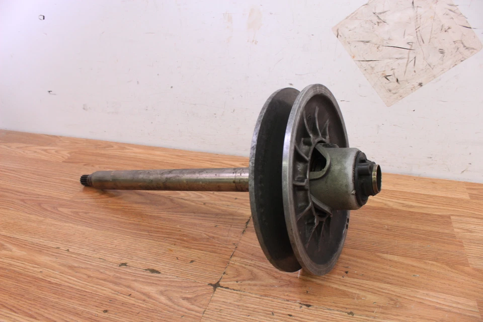 SKI-DOO Summit Everest 800R PTEK 2010 146" embrague/eje de gato accionado secundario Foto 2 de 4