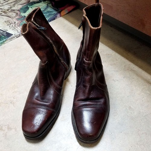 1970's Florsheim Deep Burgundy Square Toe Ankle Boots W/Low Heel 8D - Picture 2 of 10
