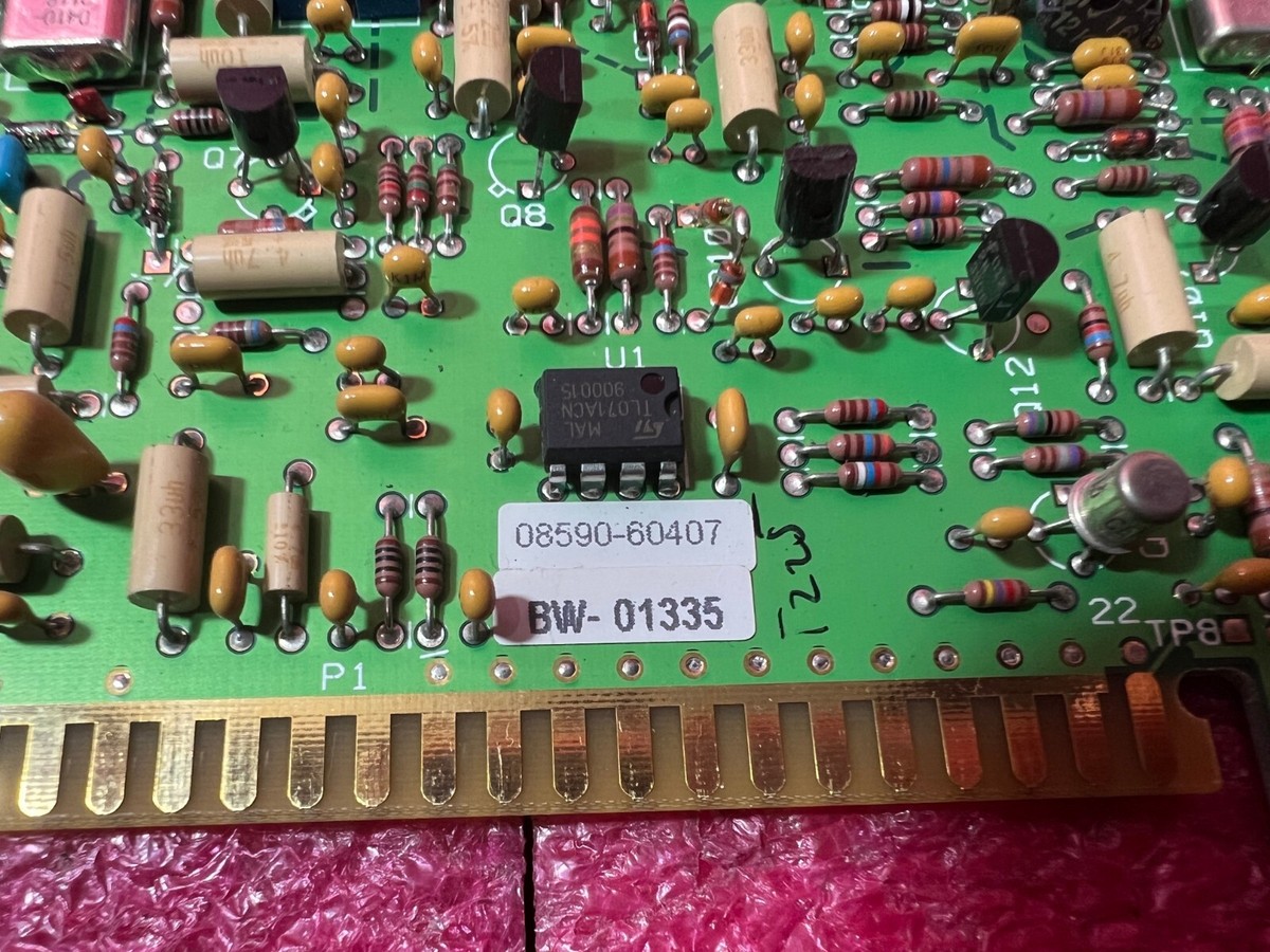 HP 8594E Spectrum Analyzer Board 08590-60407 08590-60222 A HP 8594E Spectrum Analyzer Board 08590-60407 08590-60222 A