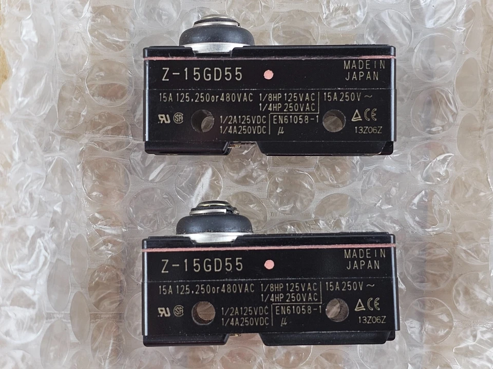 NEW Omron Z-15GD55 Industrial Snap Action Switch, Plunger, Z15GD55 Lot of 2 - Image 3 of 4