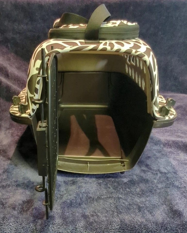 Petmate Pet Kennel Curvations híbrido 19 pulgadas Foto 3 de 4