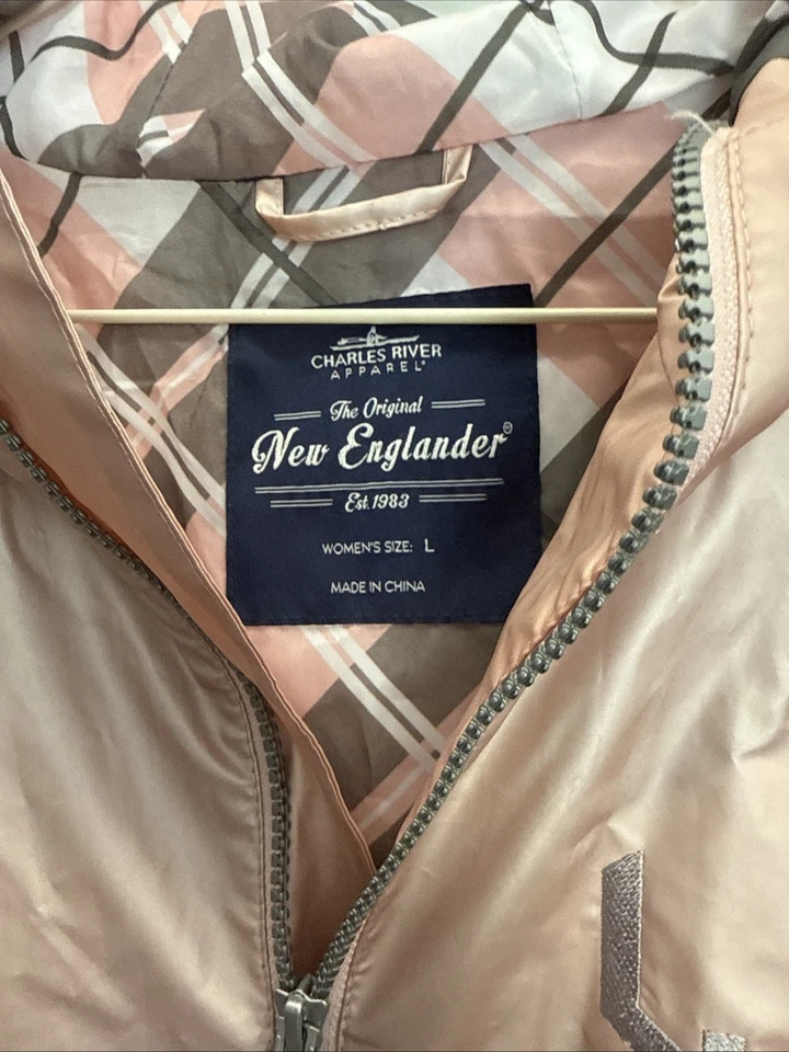 Charles River 女式 New Englander 雨衣 防水 粉色 undah 标志 大号 — 第 4/4 张图片