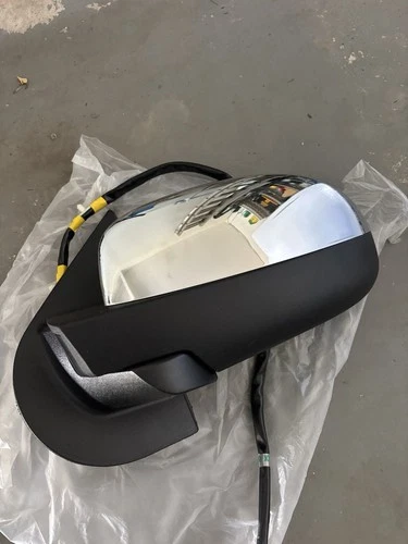 09-13 OEM CHEVROLET SILVERADO TAHOE & GMC SIERRA YUKON DRIVER CHROME MIRROR LEFT