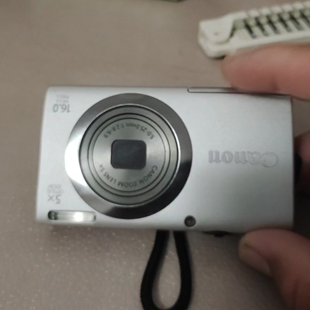 Canon PowerShot A2300 HD Digital Camera 16MP 5x Optical Zoom Auto