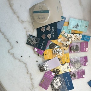 hildie & jo Jewelry Making Lot Charms, Beads, Toggle Clasps, Cord