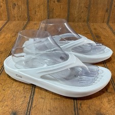 Oofos Oolala Luxe Women’s Size 9 US 40 EU Flip Flop Recovery Sandals White