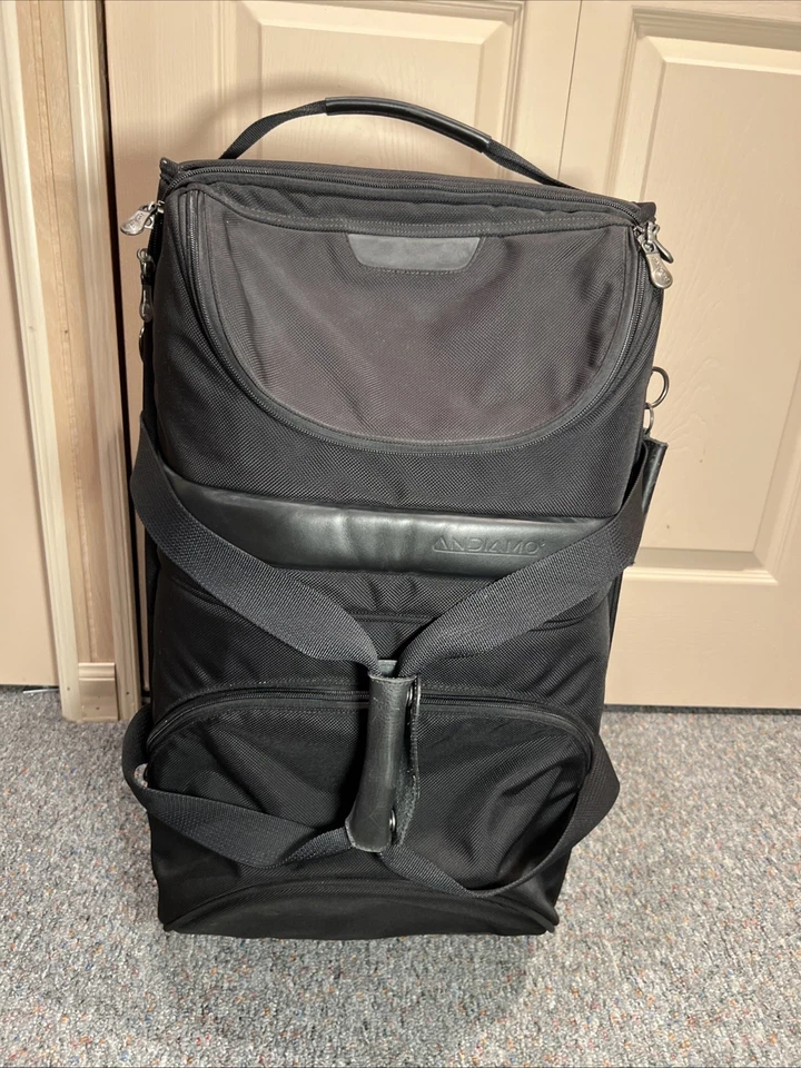 Andiamo Rolling Garment / Travel Bag - Image 4 of 4