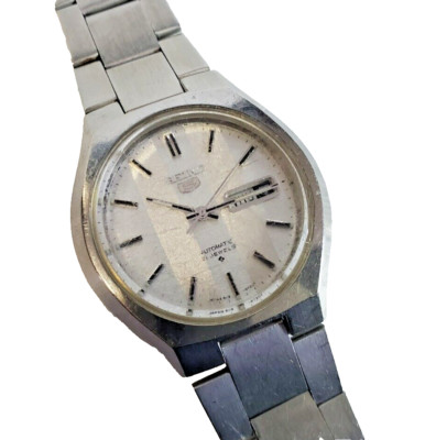 Vintage Seiko 5 21 jewels Automatic 6119 8550 Watch Silver Dial. Japan. Runs