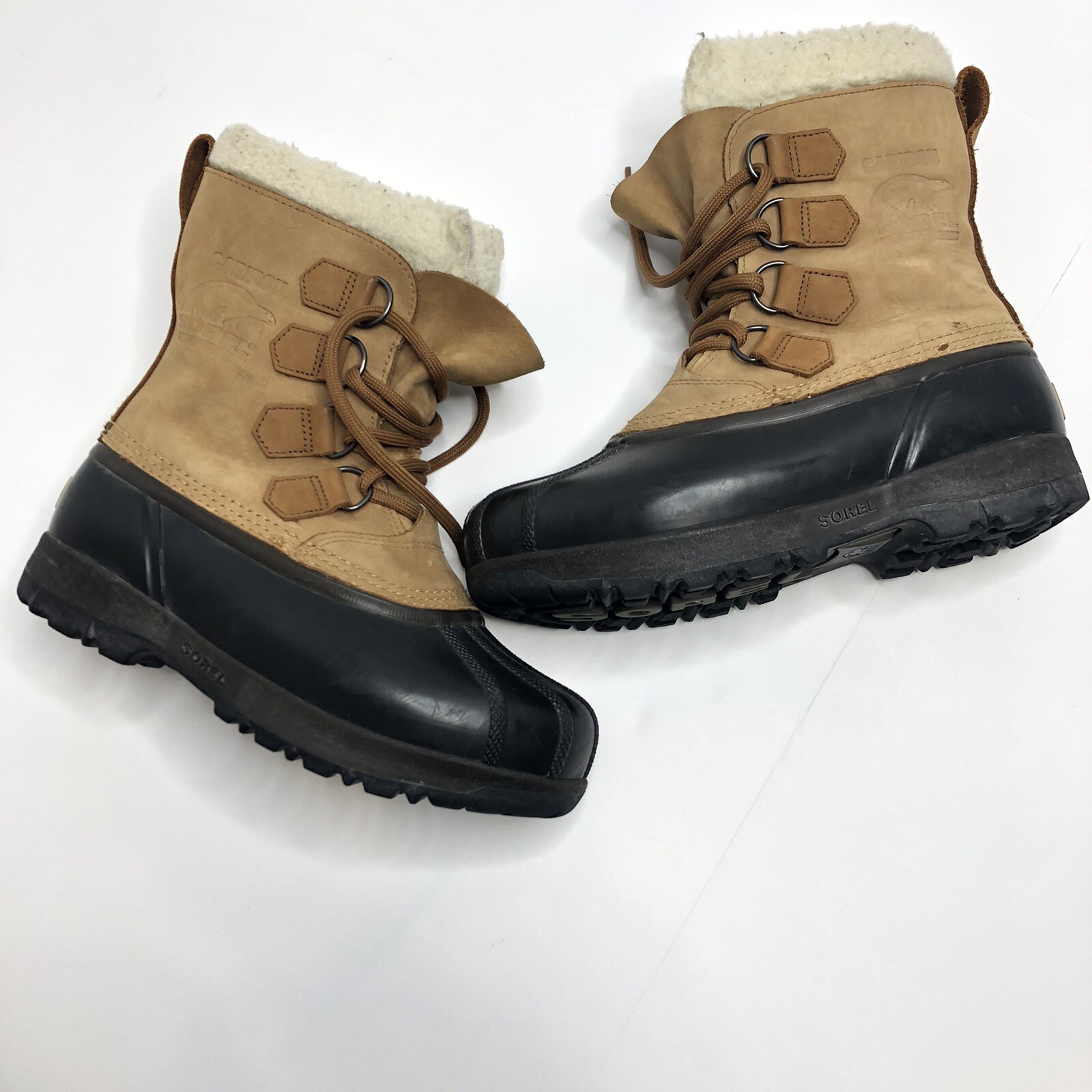 sorel caribou 2