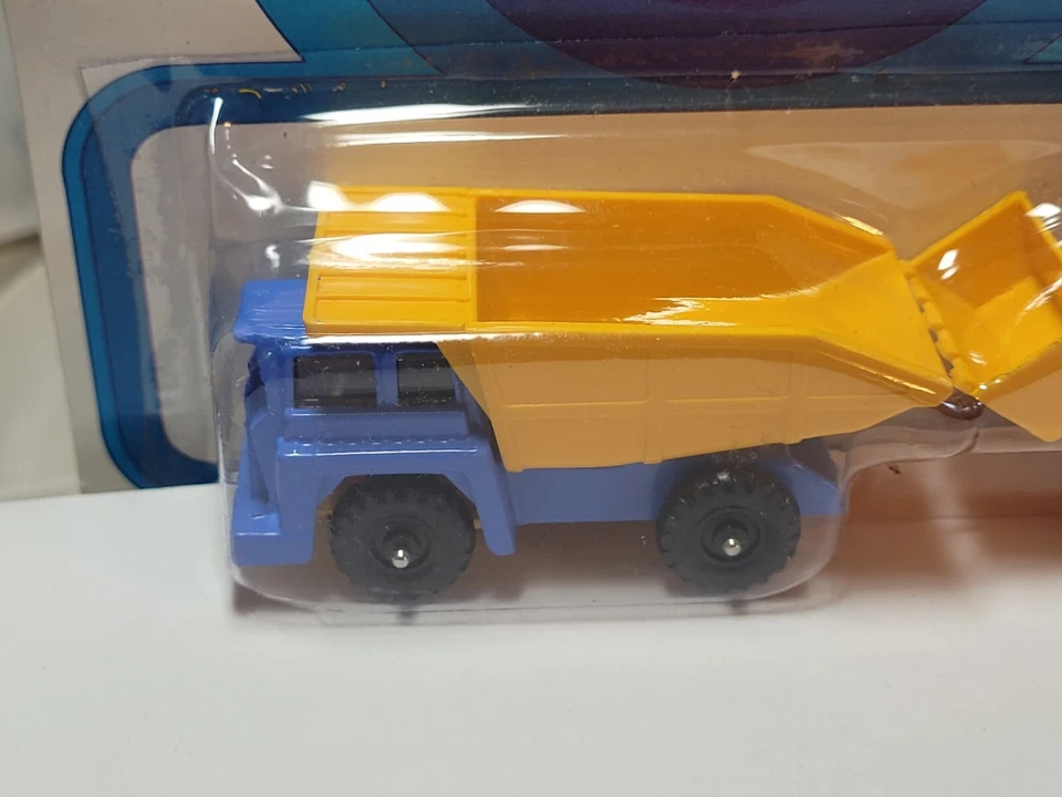 Vintage 1976 Corgi Juniors Twin Pack No 2526 Dump Truck & Loader Carded New! - Image 3 of 4
