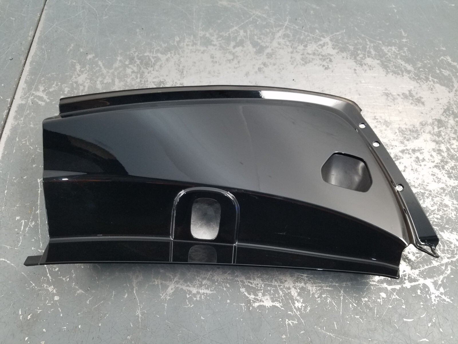 2017 Lamborghini Huracan LP580-2 Right Passenger Door Jam Cover #8260 F5