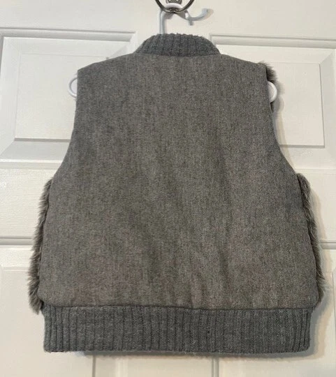 CHALECO NIÑA LAPIN HOUSE 4/5 AÑOS - 110 CM GRIS IMITACIÓN PIEL PUNTO EE. UU. - GRECIA Foto 4 de 4