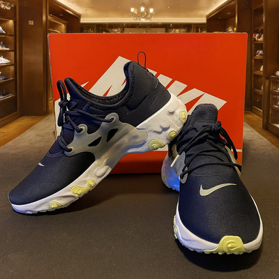Men's Nike React Obsidian & Metallic Silver  Sneakers  Size 14 Fast Shipping