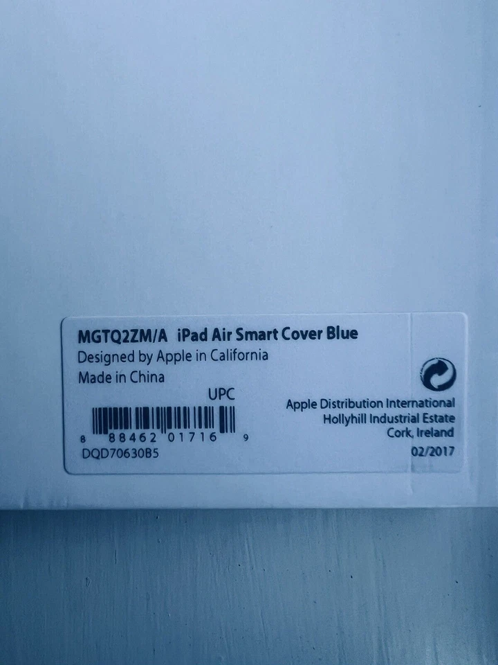 Apple Smart Cover iPad 9.7 Inch Air 1, iPad Air 2, 5th & 6th Generation - BLUE - Image 3 of 3