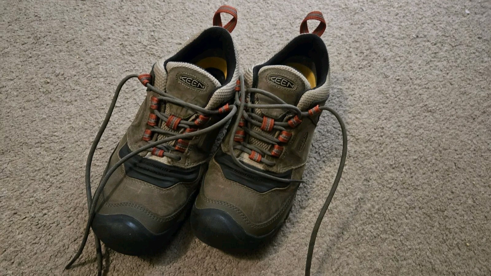 Scarpa da trekking bassa impermeabile Keen Ridge Flex da uomo taglia 10 Timberwolf Ketchup