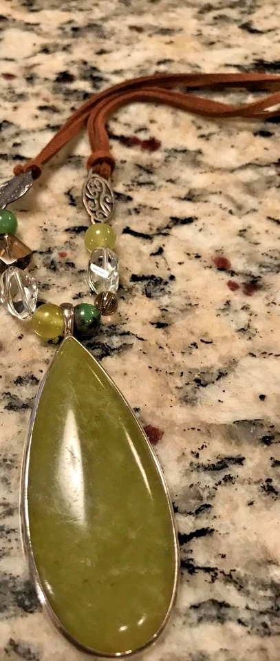 COLLAR COLGANTE SILPADA PLATA ESTERLINA N2099 PIEDRA VERDE SERPENTINA Antes $89 Nuevo Foto 3 de 3