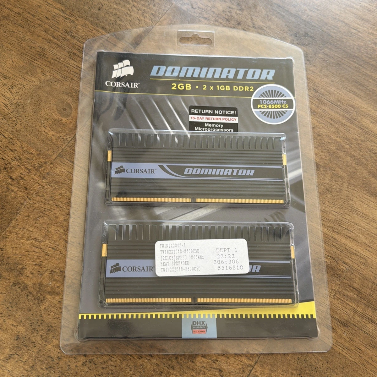 Corsair PC2-8500 (DDR2-1066) Bus Speed Computer RAM 1 GB Capacity