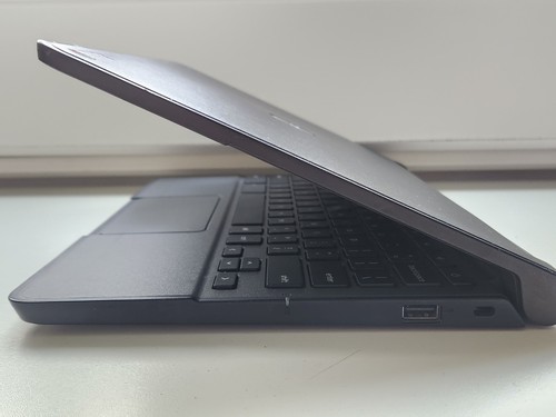 Dell P22T 11.6" Chromebook Laptop Intel Celeron 4GB Ram 16GB SSD For Parts - Picture 7 of 10