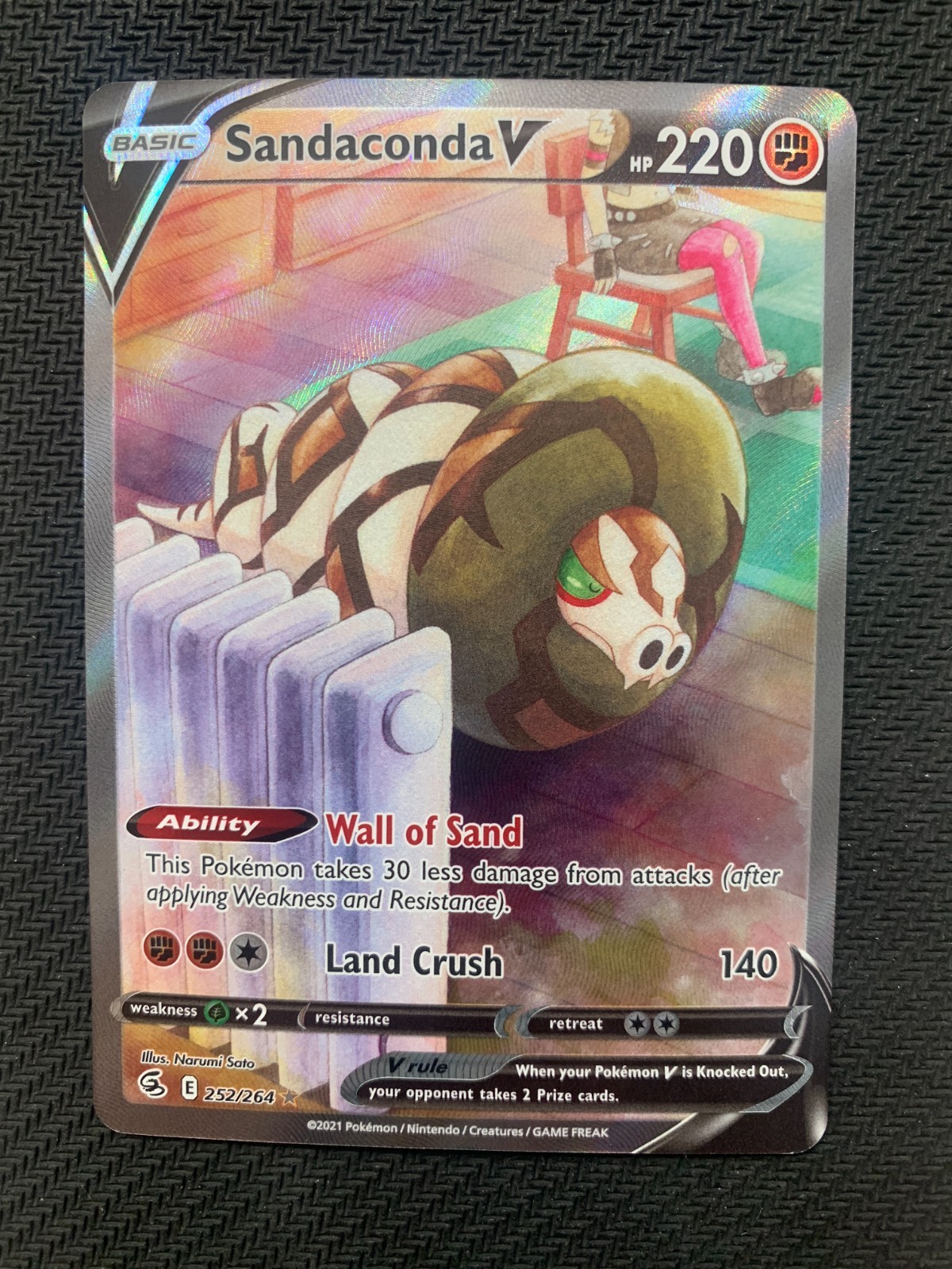 Sandaconda V 252/264 Ultra Rare Pokémon Card - Sw&Sh Fusion Strike set - NM