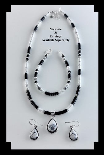 White Fox Onyx and Howlite Bracelet - Picture 5 of 5
