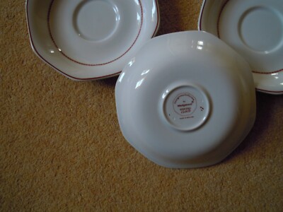 £18......3er Set WEDGWOOD FLYING CLOUD ** UNTERTASSEN NEU&UNBENUTZT 1. QUALITÄT