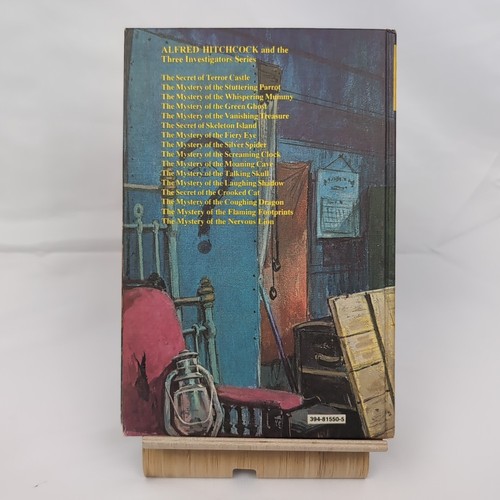 Alfred Hitchcock & Three Investigators #5 Mystery of Vanishing Treasure —1st HC - Picture 2 of 7