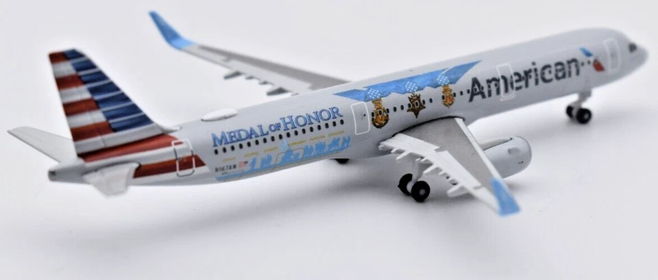 Avión Herpa Wings 1/500 American Airlines Airbus A321 Medalla de Honor. 537162 Foto 3 de 3