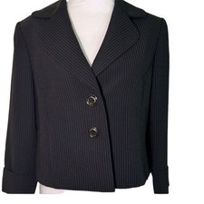 Tahari women's blazer Size 8 Black cropped cuffed pinstripe Gray lined