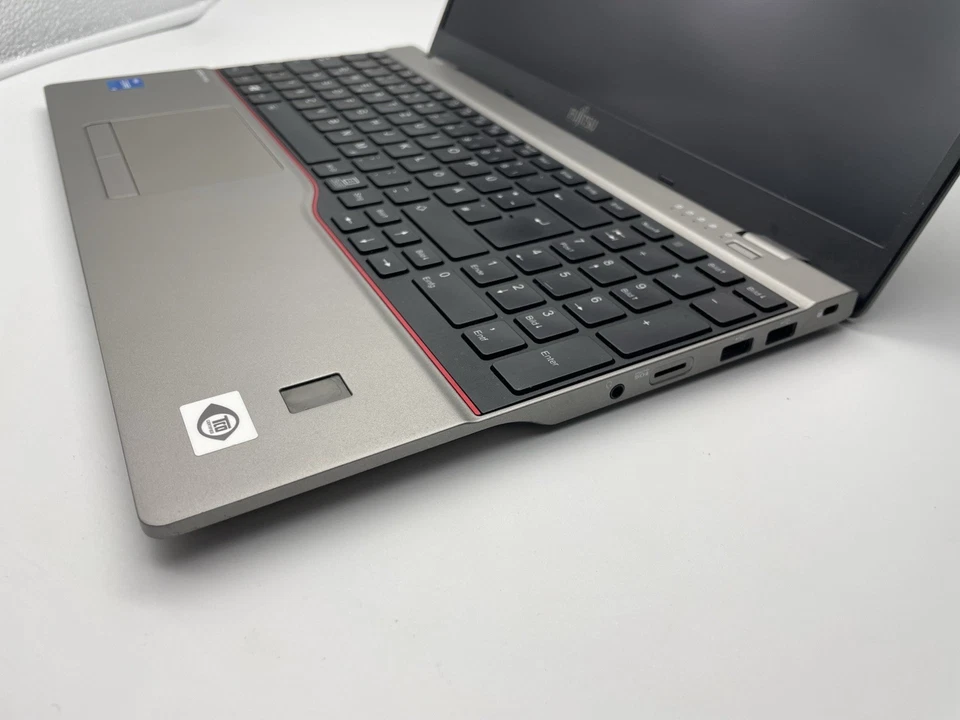 Fujitsu LifeBook U7511 Notebook i7-1165G7 32GB 512GB-SSD 15,6" Win11 inkl. 19% - Bild 3 von 3