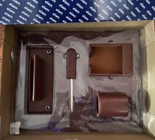 Set Scrivania Similpelle Colore Marrone 5 Pezzi