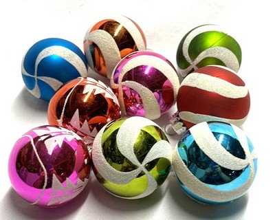 Ornaments- Plastic Baubles