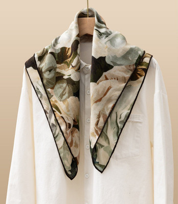 70% Cashmere 30% Silk Scarf Bandana Shawl Neckerchief 26'' flower Print Wrap 