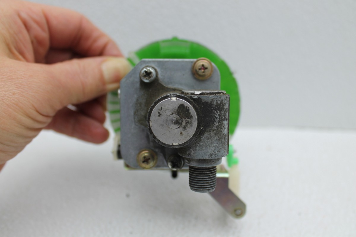 1985-1987 KAWASAKI NINJA 600R ZX600 SPEEDOMETER KILOMETER ASSEMBLY