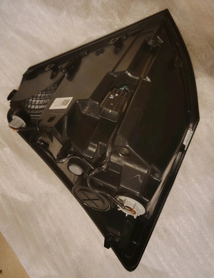 For Hyundai Kona 2024-25 Left Rear Signal Lamp Assembly 92405-BE110, OEM,perfect - Image 4 of 4