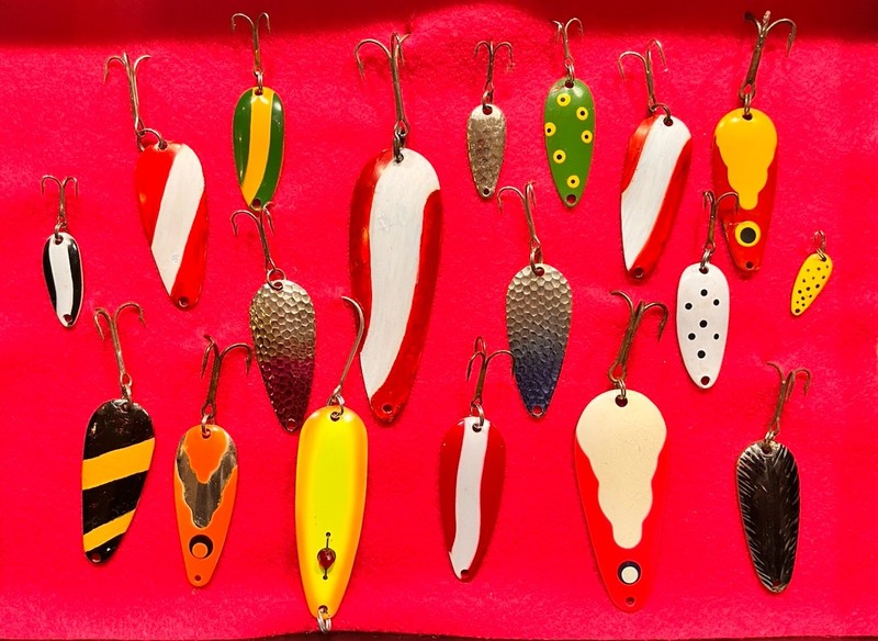 18 Vintage Spoons Collectibles Trophy, Nebco Flash Bait, Aqua Spoon, Marathon ++