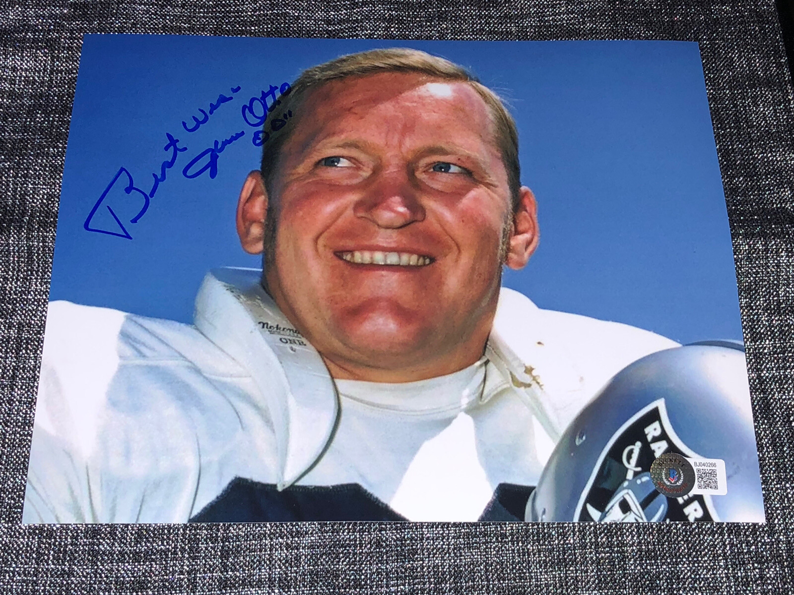 Jim Otto Autographed Signed Oakland Raiders 8X10 PHOTO NFL HOF BECKETT BAS COA 