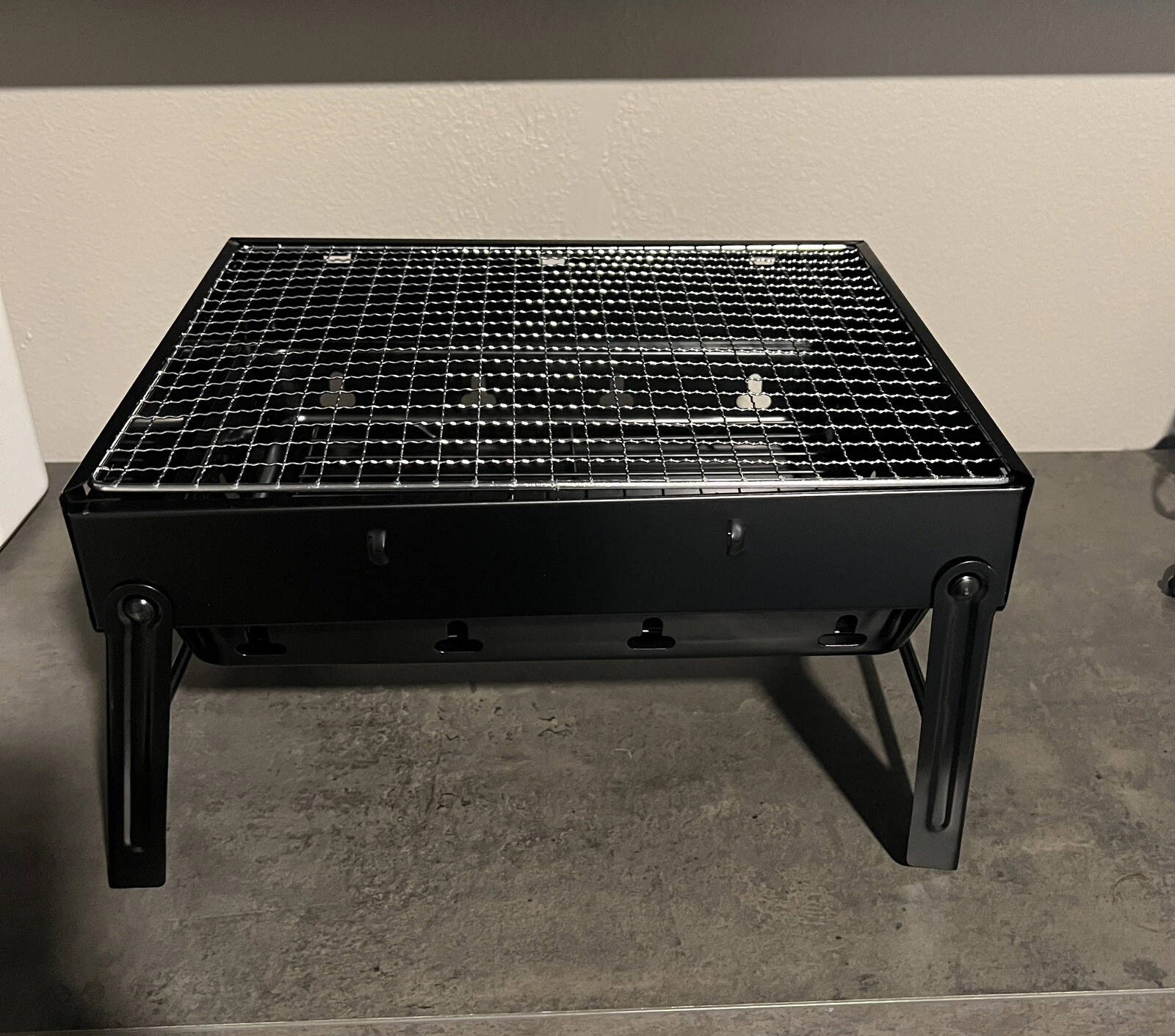 Portable BBQ Grill Foldable Charcoal Lightweight Smoker Grill