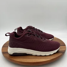 Size 8 Nike Womens Air Max Motion LW SE Maroon Running Sneakers Shoes 844895-600