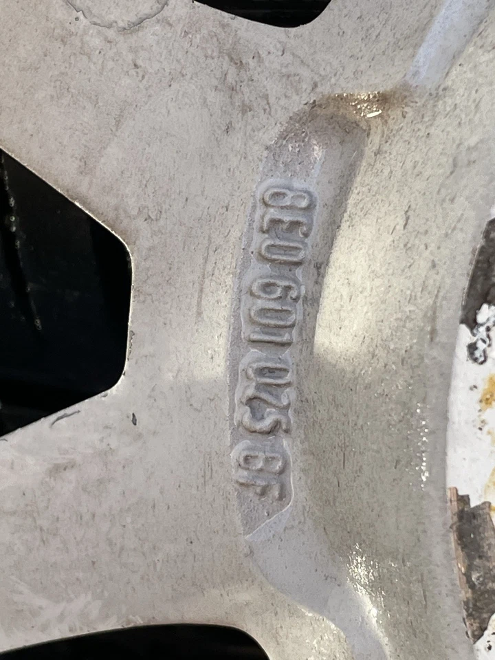 Audi S-Line 18 Zoll Felgen 5x112 + Pirelli Reifen - Bild 4 von 4