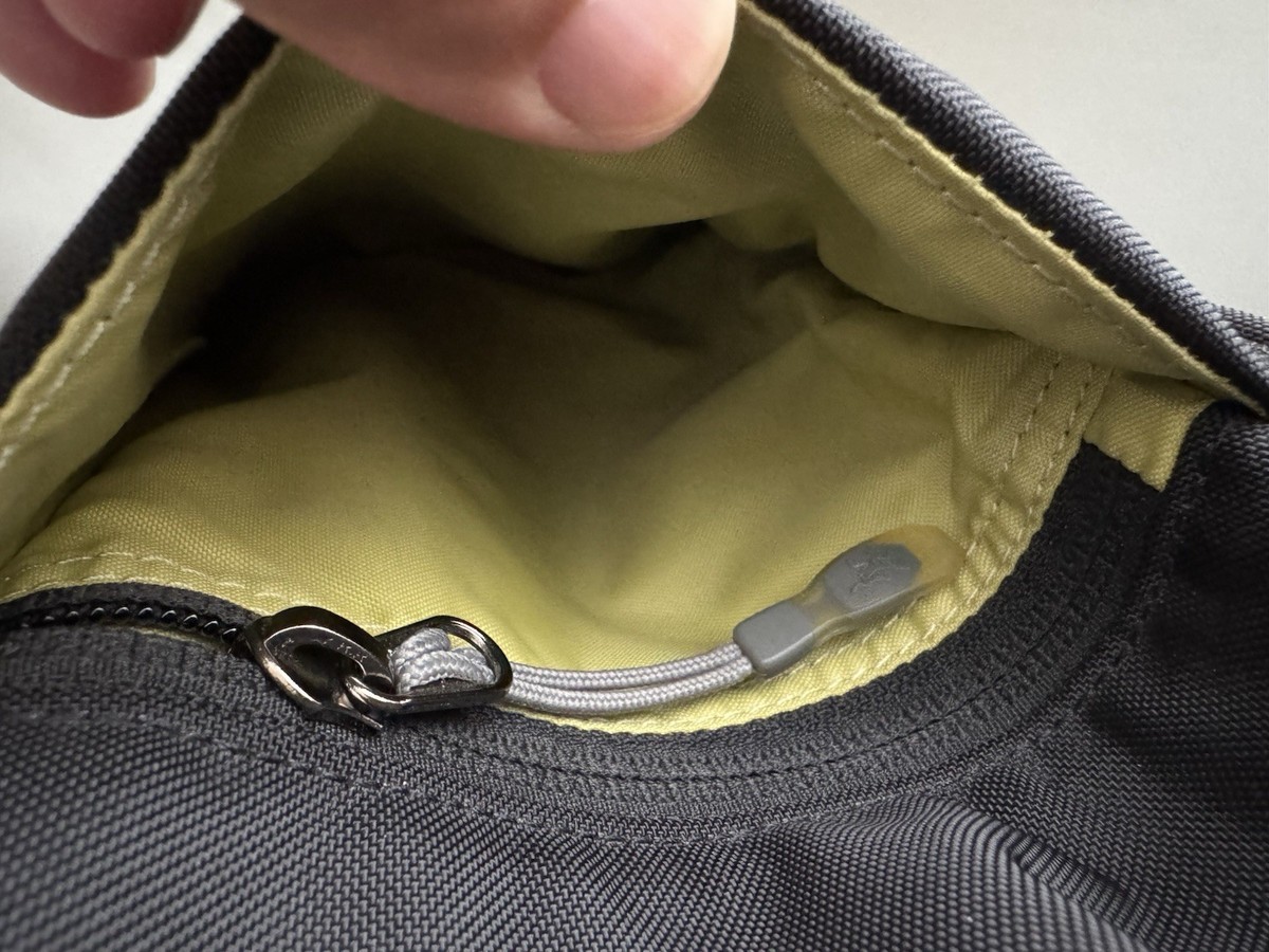 Black Arc'teryx Mistral 8 Shoulder Bag/Crossbody/Slingbag | eBay