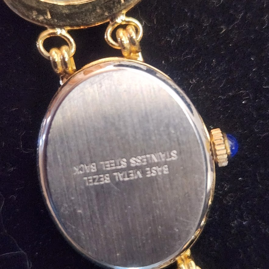 Rare Vintage Gold Tone Scarab Watch – Carved Multi-Tone  display picture 3