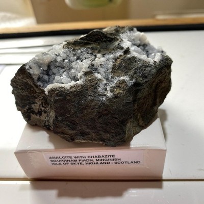 ANALCIT & CHABAZIT VON DER ISLE OF SKYE 302g MF263