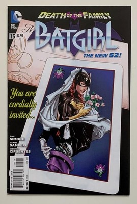 Batgirl #15 (DC 2013) FN/VF condition issue.