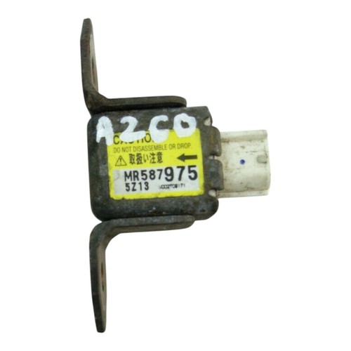 Mitsubishi L200 KB4T Steuergerät Sensor Crashsensor Airbag MR587975